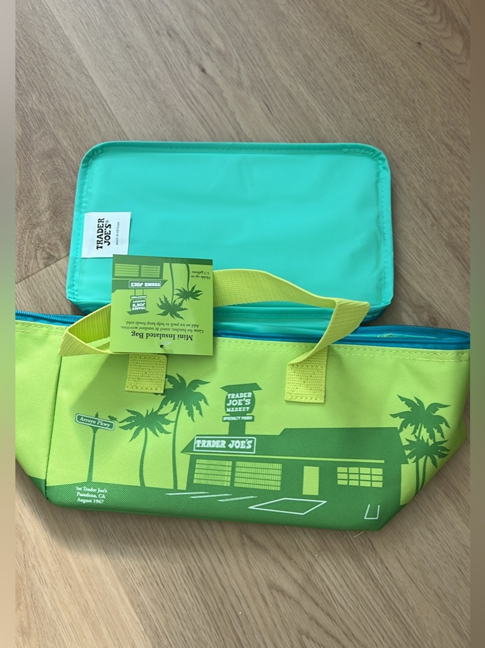 NWT Trader Joe’s mini insulated bag
